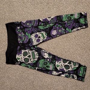 Constantly Varied Gear XL capris